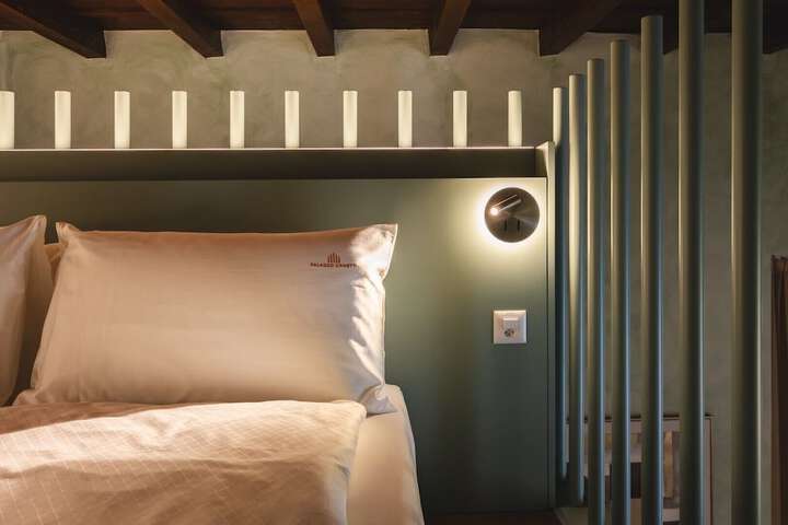 Room 13 of 47
