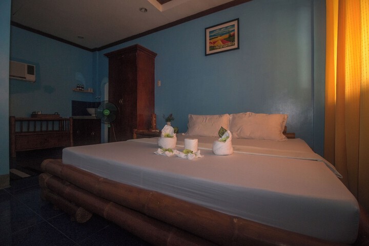 Room 71 of 210