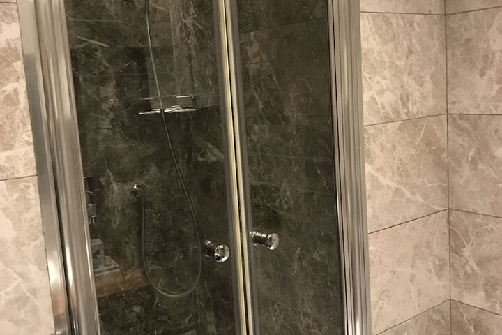 Room 45 of 68