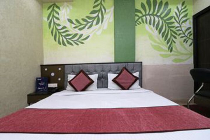 Room 16 of 25