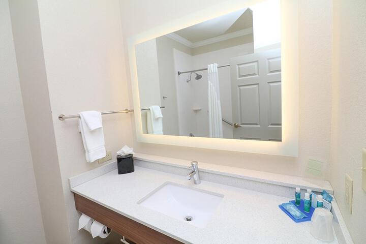 Double Accessible (1 of 2)