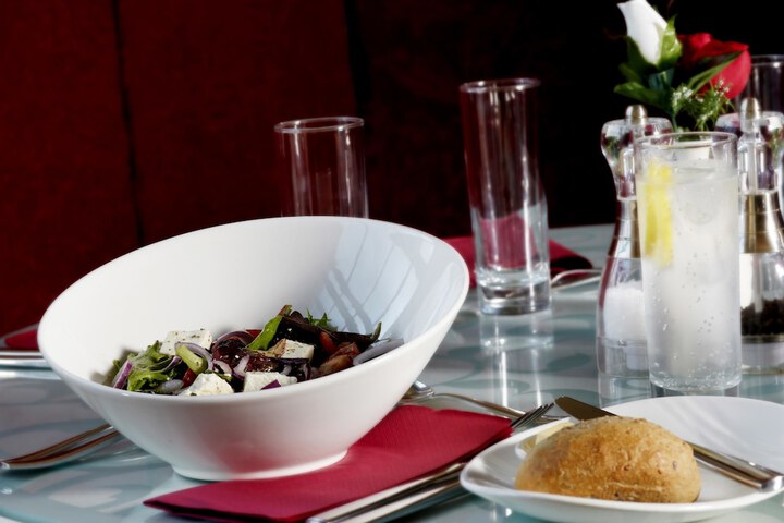 Dining 42 of 50