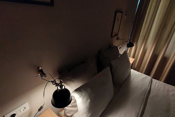 Room 5 of 40