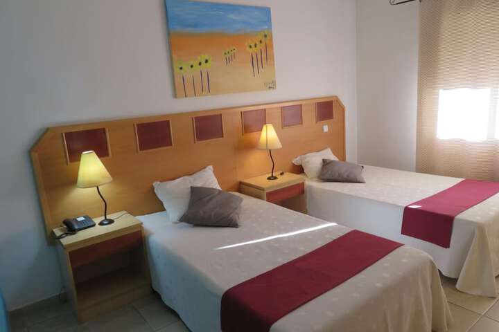 Room 9 of 46