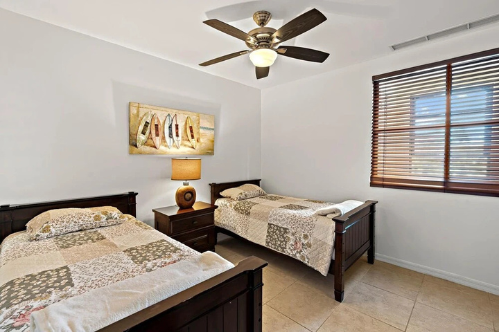 Room 3 of 12