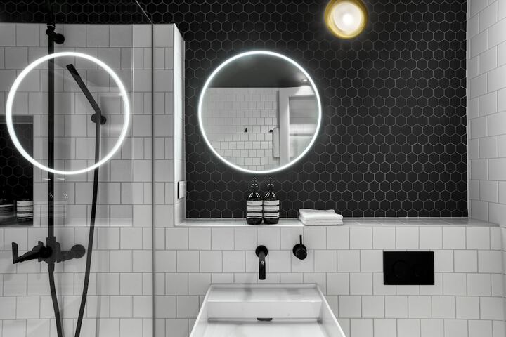 Room 18 of 34