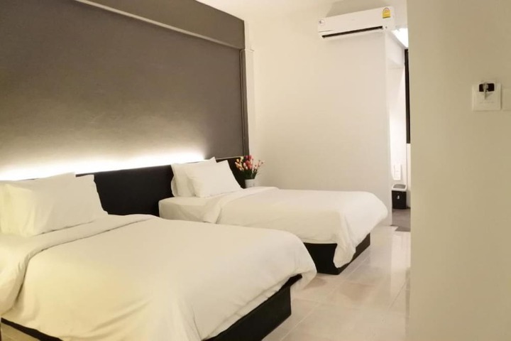 Room 9 of 56