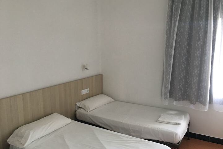 Room 40 of 104