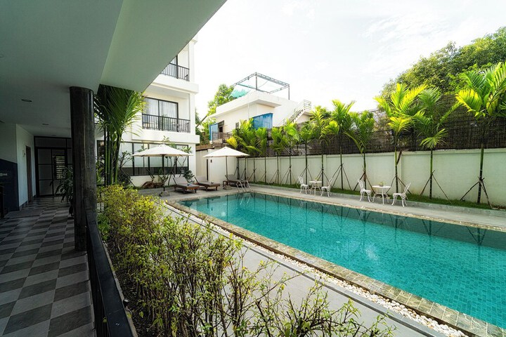 Pool 57 of 76