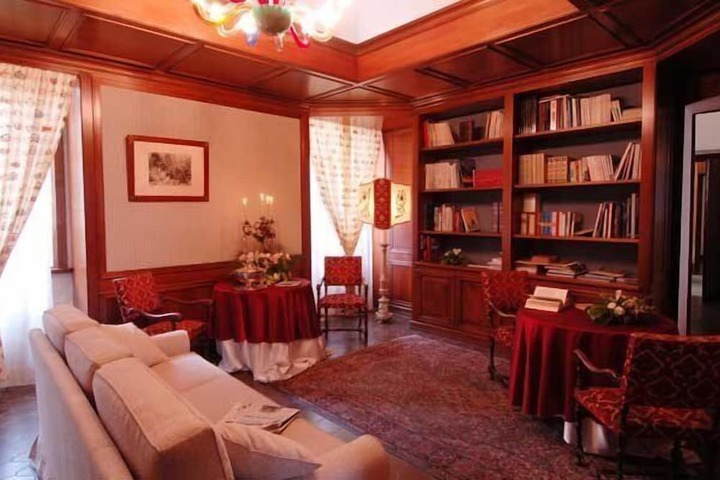 Hotel Interior 21 of 34