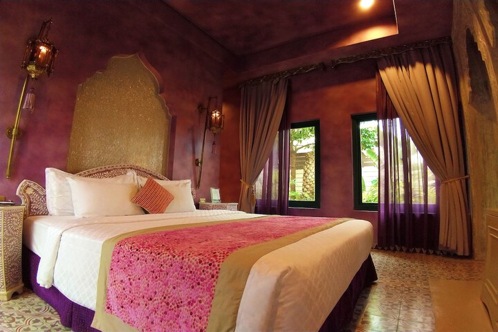 Room 34 of 150
