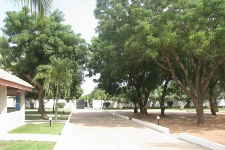 Property Grounds 16 of 21