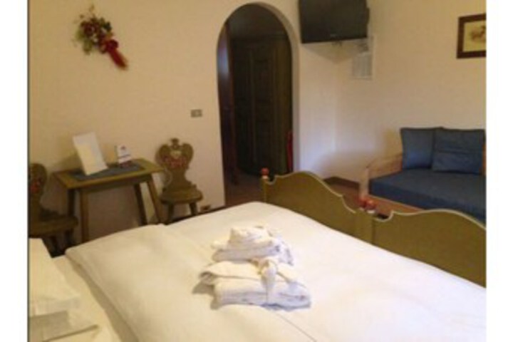 Room 26 of 30