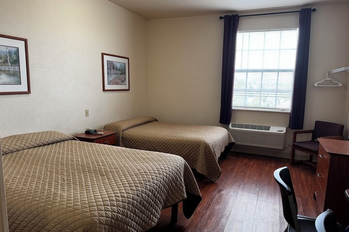 Room 9 of 29