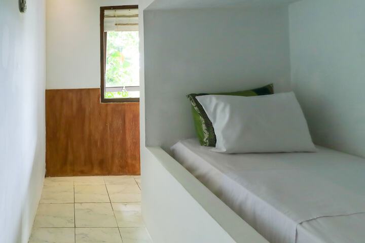Room 17 of 117