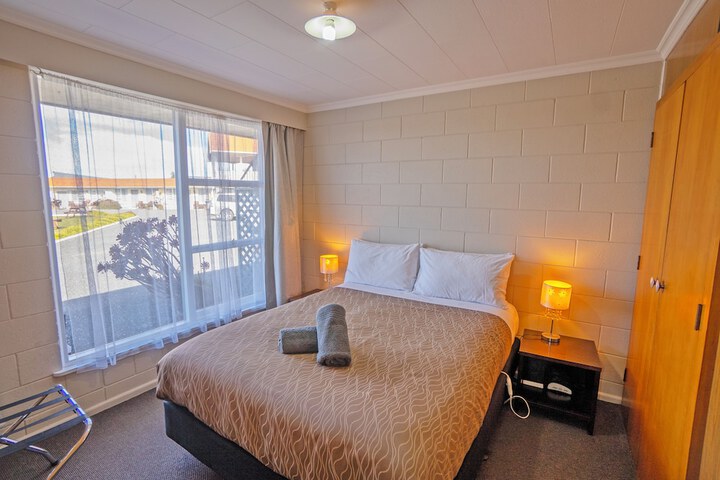 Room 4 of 95