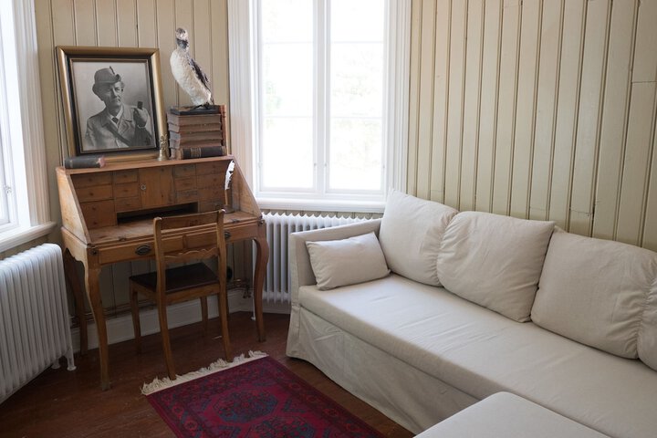Room 33 of 69