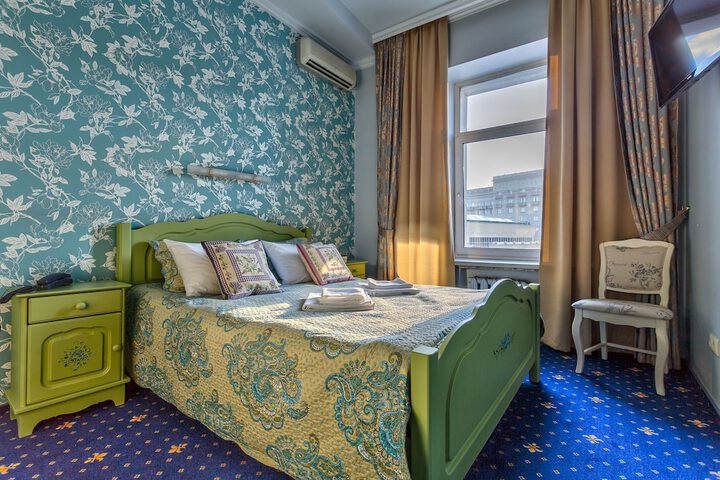 Room 20 of 49