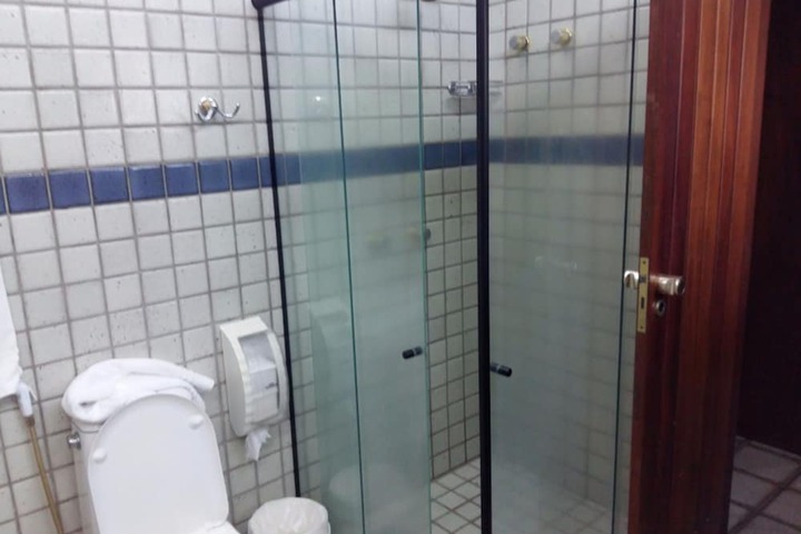 Room 8 of 41