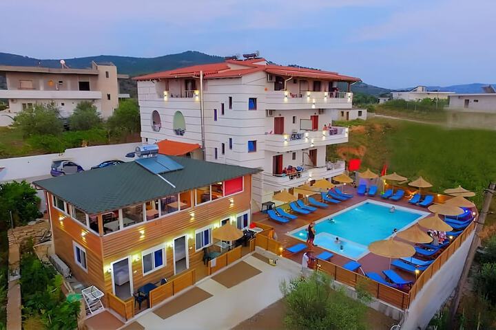 Hotel 67 of 68