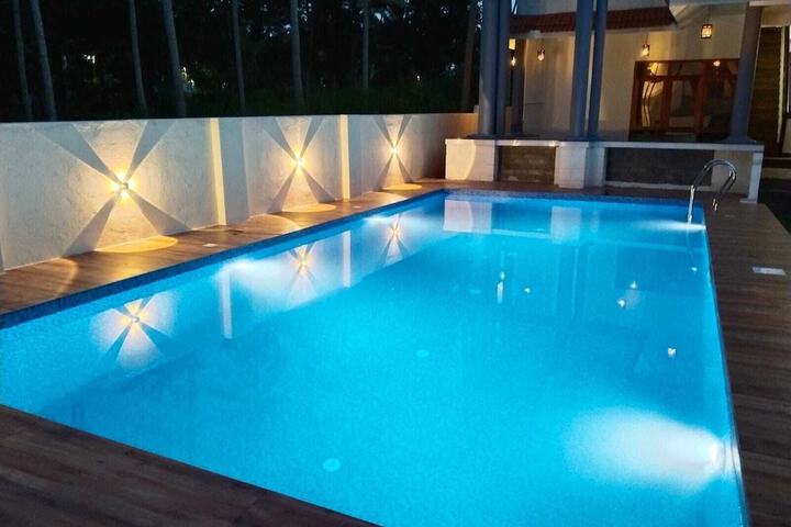 Pool 6 of 7