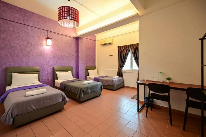 Room 6 of 23