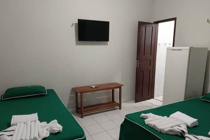 Room 50 of 183
