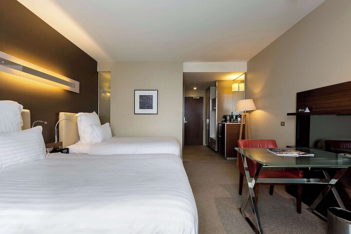 Room 21 of 112