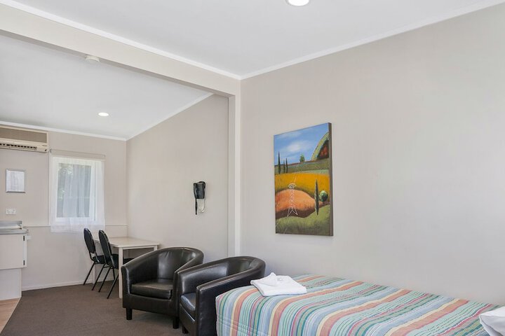 Room 18 of 37