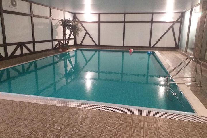Pool 8 of 13