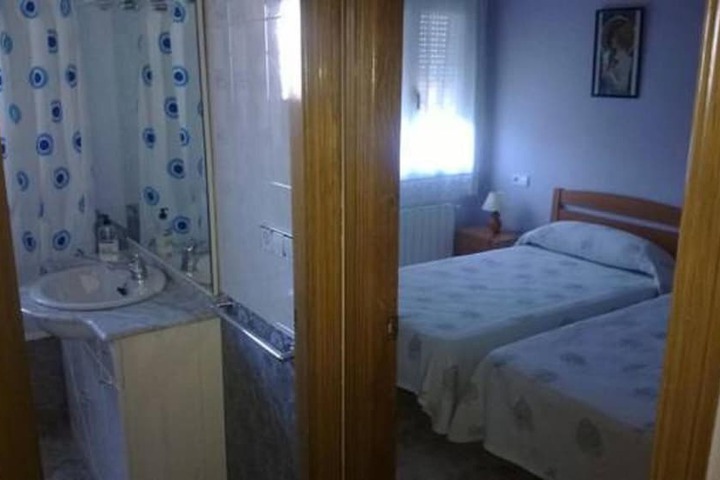 Room 15 of 48