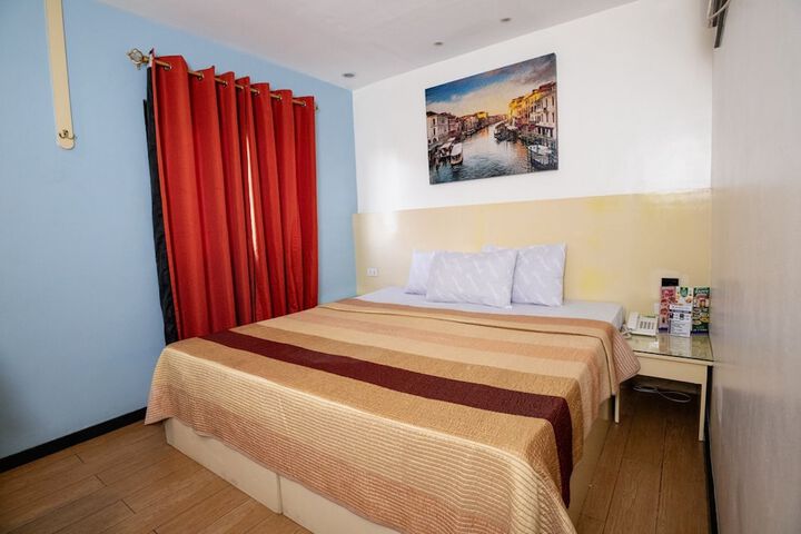 Room 10 of 46