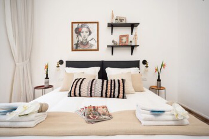 Room 51 of 72