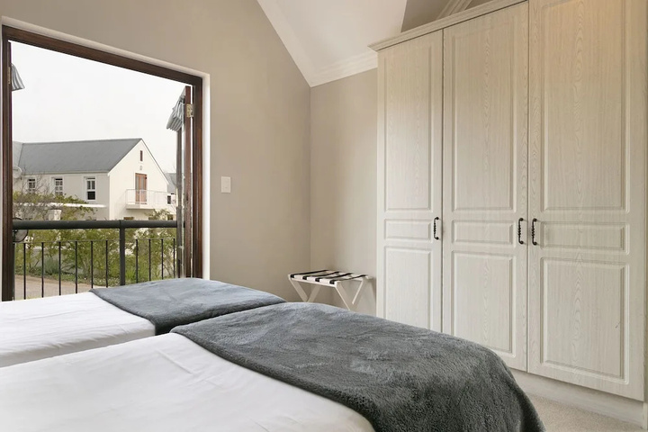 General 8 of 25