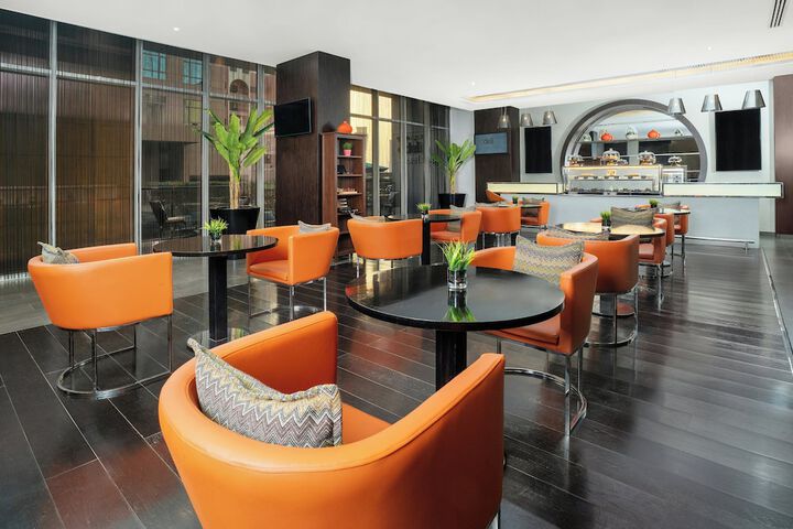Lounge 89 of 114