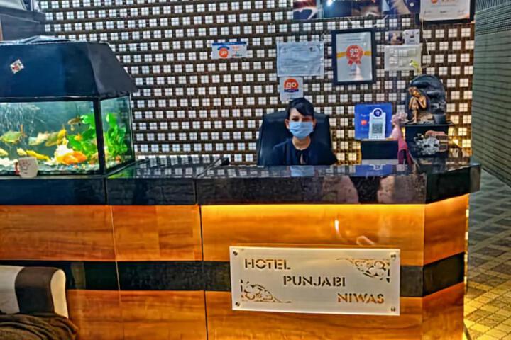 Goroomgo Punjabi Niwas Amritsar