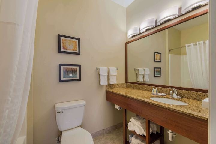 2 Queen Beds Efficiency (23 of 23)