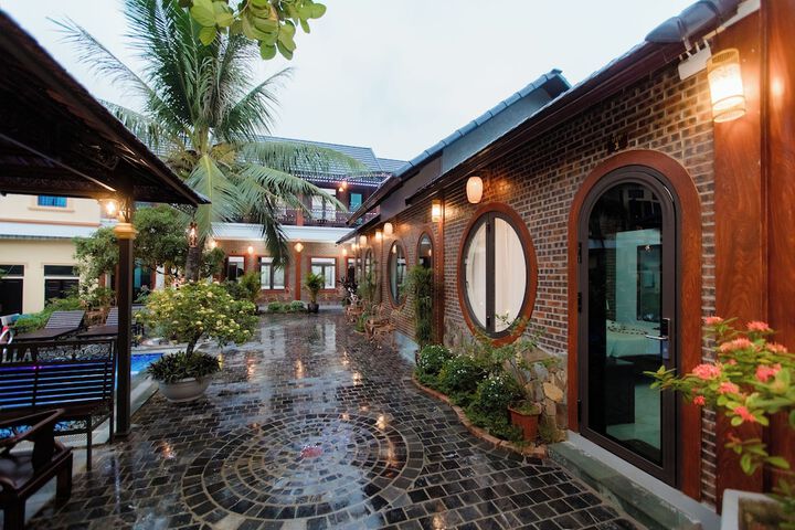 Hotel 7 of 9