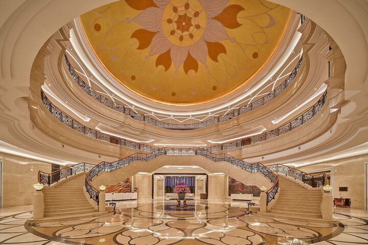 Guest Lobby