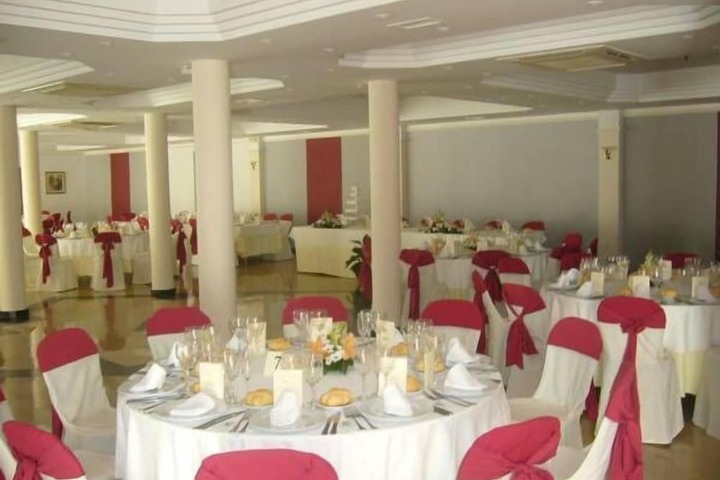 Wedding/Banquet 25 of 34