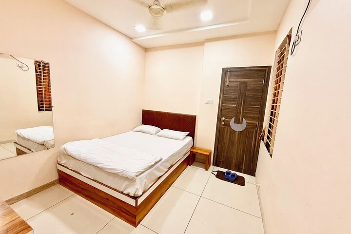 Room 14 of 25