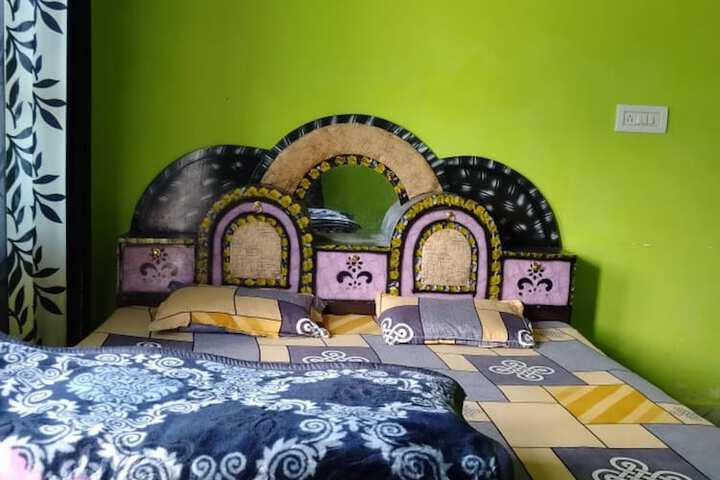 Room 3 of 14