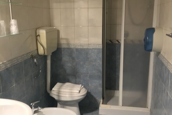 Room 86 of 90