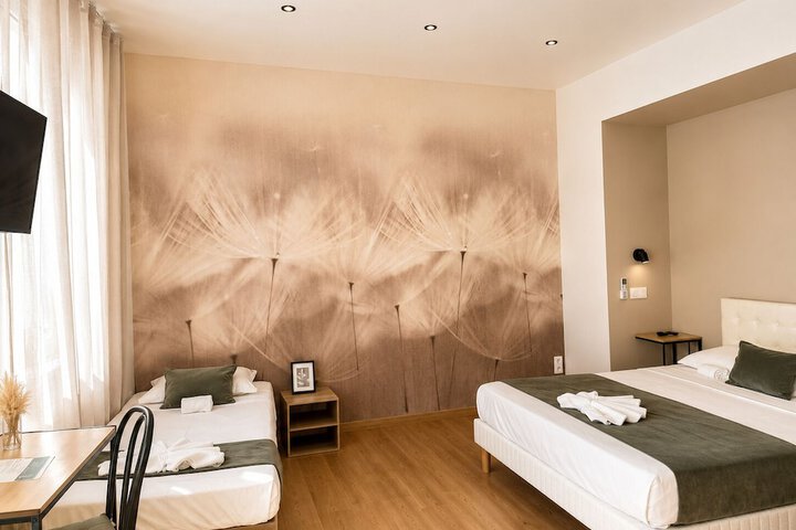 Room 5 of 28