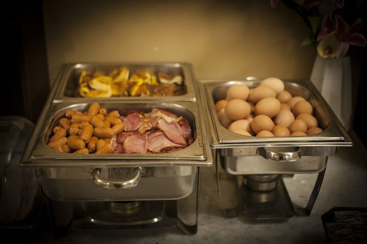 Breakfast/Coffee Service 98 of 137