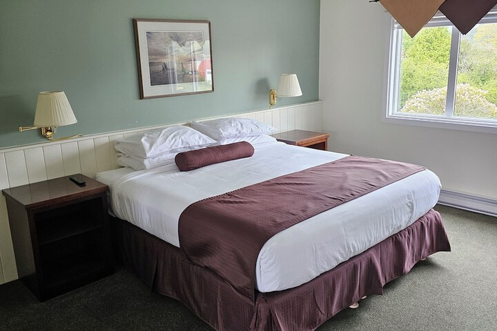 Room 2 of 17