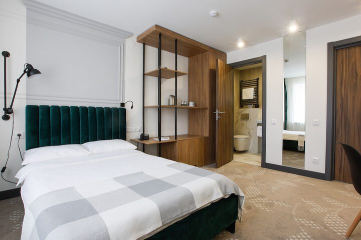 Room 25 of 125