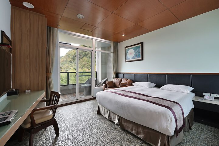 Room 10 of 36