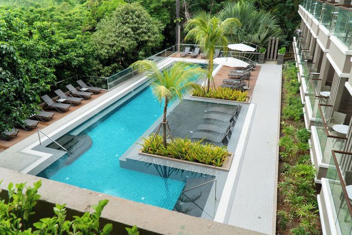 Pool 72 of 113