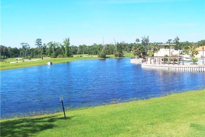 Property Grounds 23 of 32